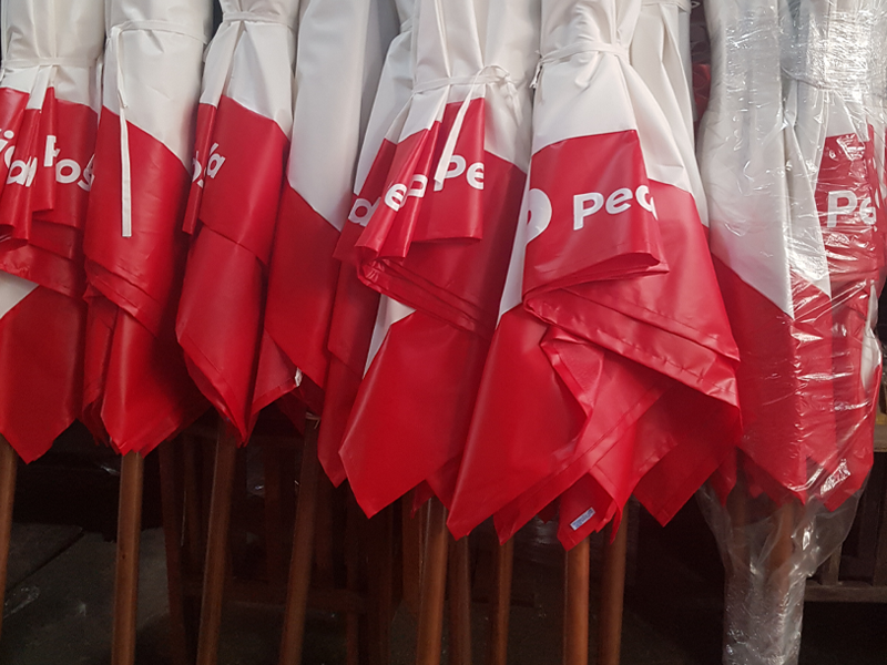 Sombrillas embaladas para reparto